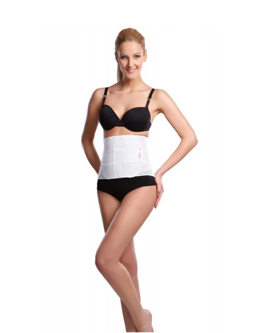 the KP Special Belt, a post-surgery essential recommended for a range of procedures including abdominal plastic surgery, tummy tuck, DIEP flap, hernia surgeries, and abdominal liposuction. Available in a crisp white color, this abdominal binder boasts three or four separated panels, allowing for precise compression adjustment in the abdominal area.
