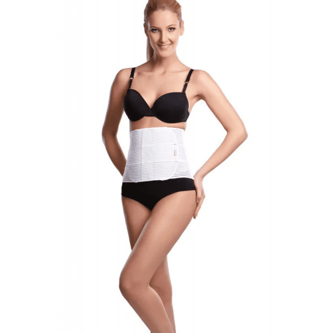 the KP Special Belt, a post-surgery essential recommended for a range of procedures including abdominal plastic surgery, tummy tuck, DIEP flap, hernia surgeries, and abdominal liposuction. Available in a crisp white color, this abdominal binder boasts three or four separated panels, allowing for precise compression adjustment in the abdominal area.