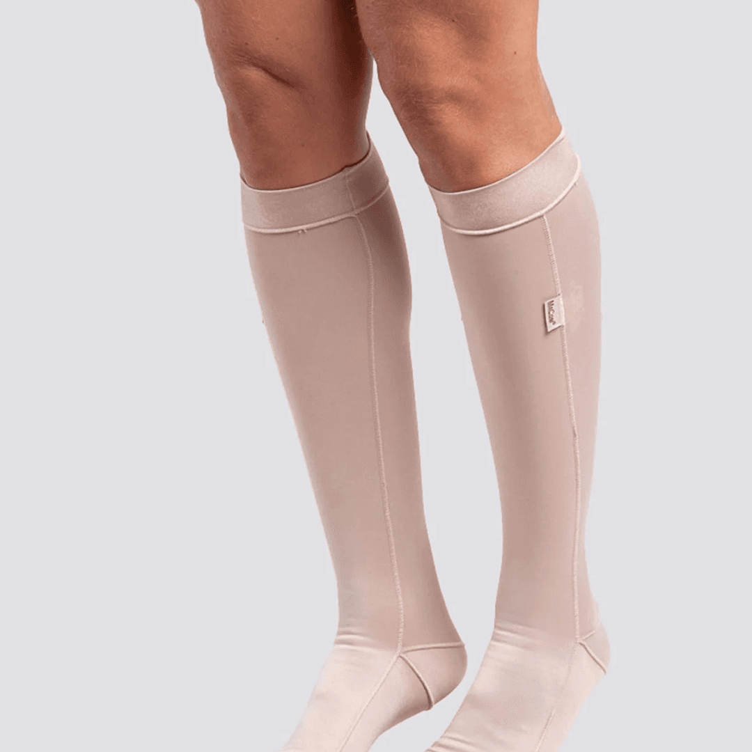 4-length design with closed heel, open toes, and outward-facing seams, ideal for swelling, DVT prevention, and post-surgery support.